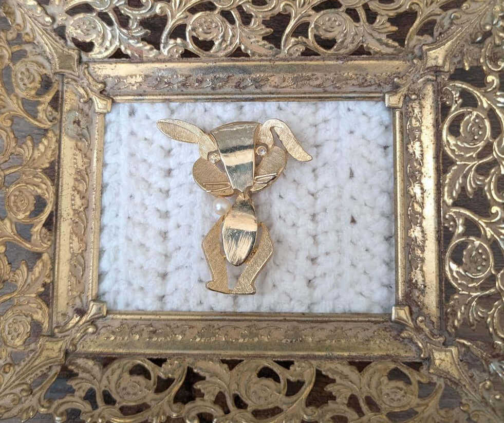 Gold-toned Rabbit Brooch w/Pearl and Rhinestone Eyes