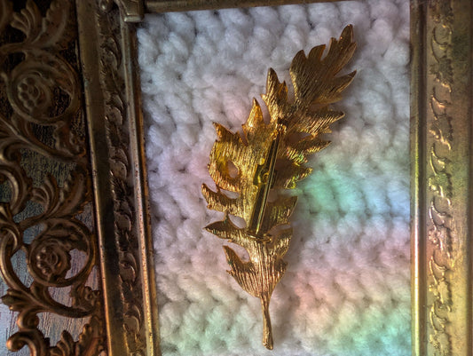 Vintage Gold Toned Leaf Brooch